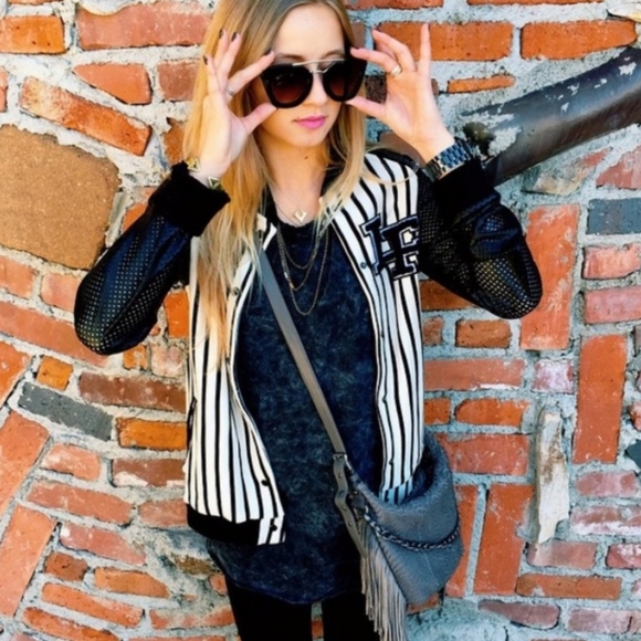 LF Emma & Sam Acid Wash Distressed Tee - Picture 2 of 7